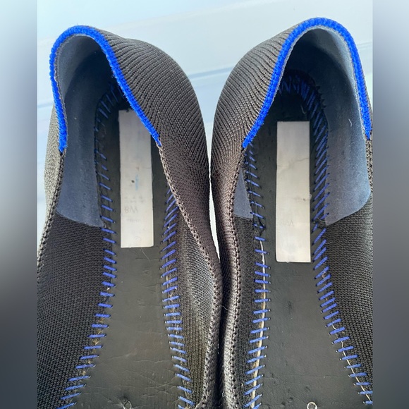 Rothy’s The Flat Black SZ 8, fits like a 7.5! - Picture 4 of 10